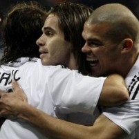 Fergie: Real Madrid Bukan Tandingan MU