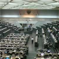 IHSG Menunggu Konfirmasi Regional