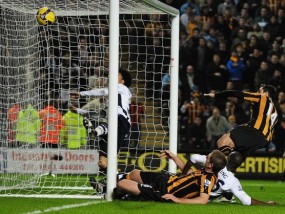 Spurs Jauhi Zona Maut