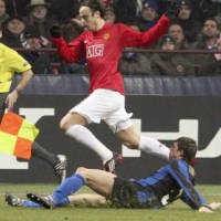 Mourinho Puji Santon dan Ibrahimovic