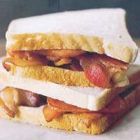 Menyajikan Aneka Sandwich