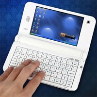 Laptop Seukuran Dompet Diklaim Terkecil di Dunia 