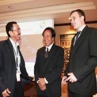 Asing Incar Pasar Billing Operator Lokal