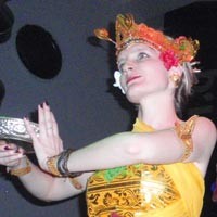 Malam Amal di Praha untuk Pendidikan Anak-anak Lombok