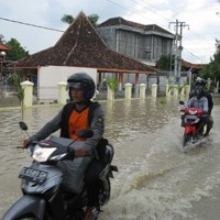 Banjir Bojonegoro Mulai Masuk Perkotaan