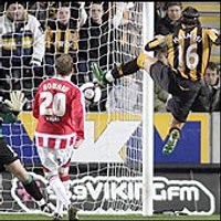 Hull Maju ke Perempatfinal