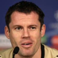 Carragher Puji Taktik Benitez