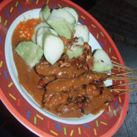 Nyam Nyam... Garing Gurih Satai Ayam RSPP