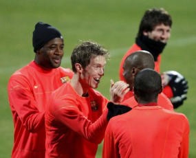 Respons Barca Ditunggu