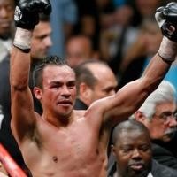 Juara Kelas Ringan, Marquez Tantang Floyweather Jr