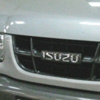 Mohon Isuzu Panther Perbaiki Model Agar Lebih Elegan