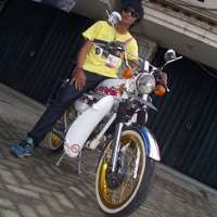 Motor CB 100 Rongsokan Jadi Cantik Lagi