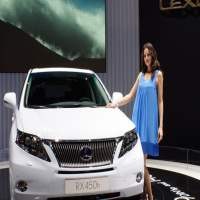 Pembukaan Genewa Motor Show Ditengah Menurunnya Produksi Otomotif