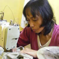 Gurita Bisnis dari Gang Sempit 