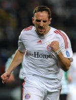 Ronaldo Pergi, Diganti Ribery?