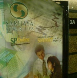 Manajer Sarijaya Gantung Diri di Garasi Mobil 