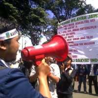 KAMMI Geruduk Gedung Sate, Minta Warga Tidak Golput