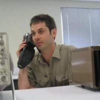 Cuap-cuap dengan Sepatu Ponsel 