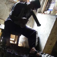 Sehari Menanti Pesanan Wajan di Gang Dalekdok