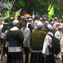 Massa Anti-Ahmadiyah Ancam Turun Jalan Lagi 1 April