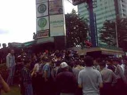 Kalah Jumlah Massa, Eksekutor Gedung Century Balik Badan