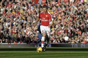Arshavin: Premiership Tak Semudah yang Dibayangkan