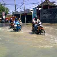 Imbas Hujan Deras, Kawasan Benowo Banjir 30 Cm
