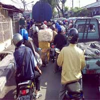 Waspadai Kemacetan di Jembatan Karangpilang