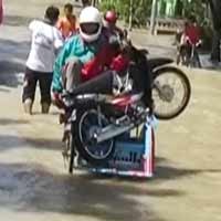 Banjir Setinggi 60 Cm Rendam Jalur Lamongan-Mojokerto