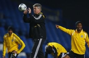 Ujian Buat Hiddink di Piala FA