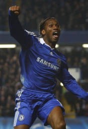Drogba Betah Lagi karena Hiddink?