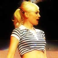 Gwen Stefani Dkk Bagi-Bagi Lagu via Internet