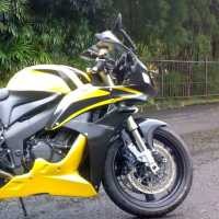 Pede dengan Motor Besar