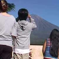 Semeru Masih Menjadi Daya Tarik Wisatawan