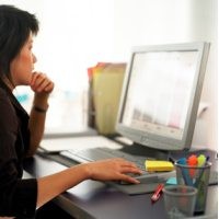 Sindikat Narkoba Gaet Wanita Pengedar via Internet