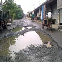 Jalan Berlubang di Kalianget Mendominasi