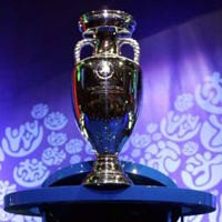 Lima Negara Incar Euro 2016