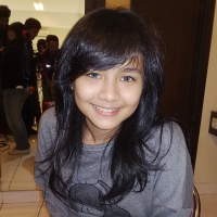 BlackBerry Jadi Gadget Terlarang Gita Gutawa