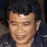 Ungkap Kasus VCD Bajakan, Polwil Disambangi Rhoma Irama