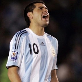 Riquelme Mundur dari Tim Argentina 