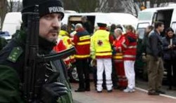 Bu Guru Tewas Tertembak karena Lindungi Murid