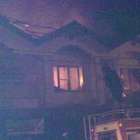 Tiga Ruko di Mulyosari Dilalap Si Jago Merah