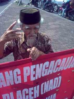 Lelaki Triple Agent di Bundaran HI