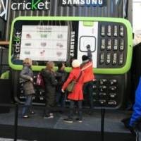 Ini Dia...Ponsel Terbesar di Dunia