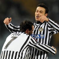 Juara Bertahan di Ambang Jurang