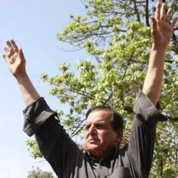  Pemimpin Oposisi Pakistan Nawaz Sharif Tolak Status Tahanan Rumah