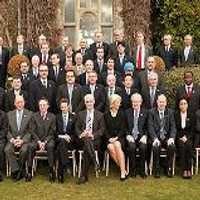 Krisis Lebih Panjang, Dana Stimulus Harus Lebih Besar