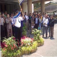 Ketua KPU Surabaya Lepas Parade Mobil Hias