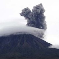 KPUD Lumajang Siap Tunda Pemilu Jika Semeru Meletus