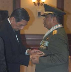 Jenderal Djoko Santoso Dianugerahi Bintang Yudha Dharma